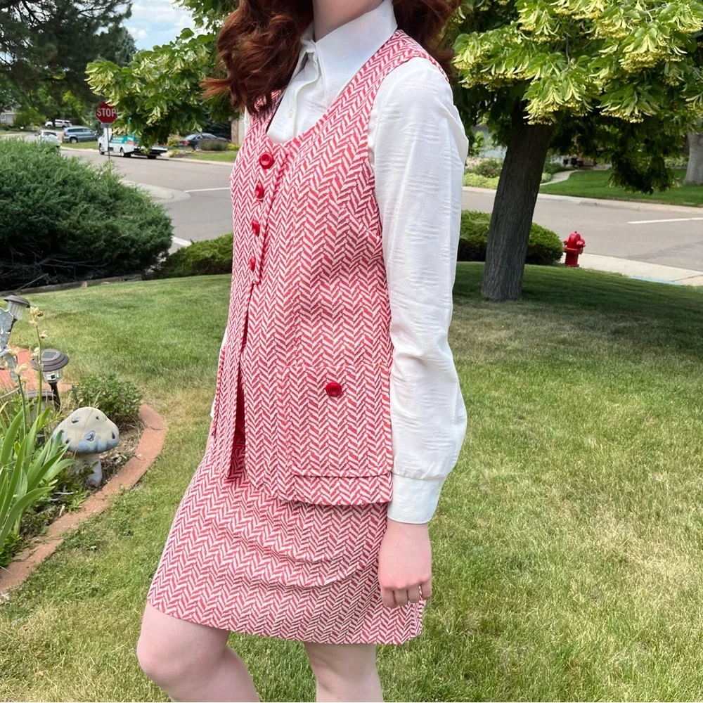Vintage 1960 70 Mod Red white Herringbone Long Vest Skirt Suit Set Small